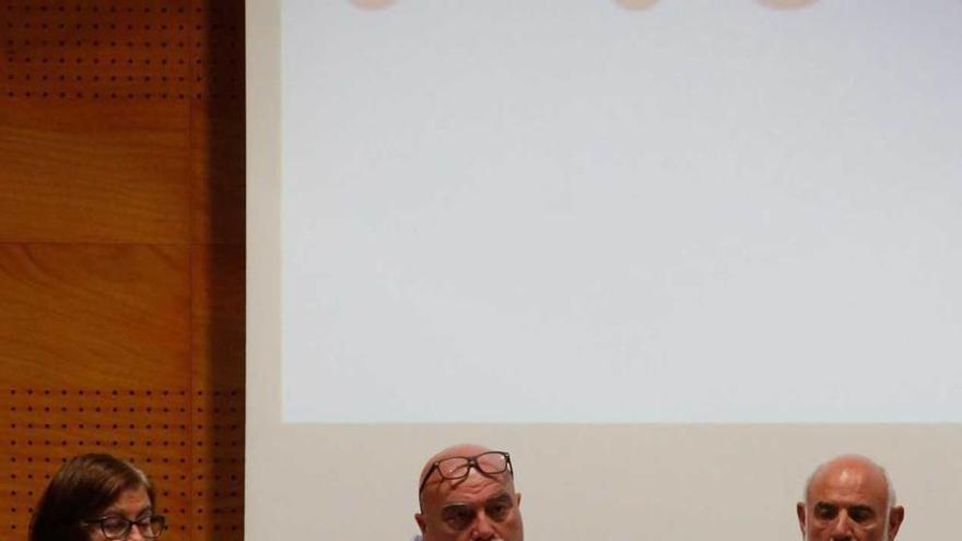 Iñaki Malda, en el centro, ayer, en el congreso de UGT.