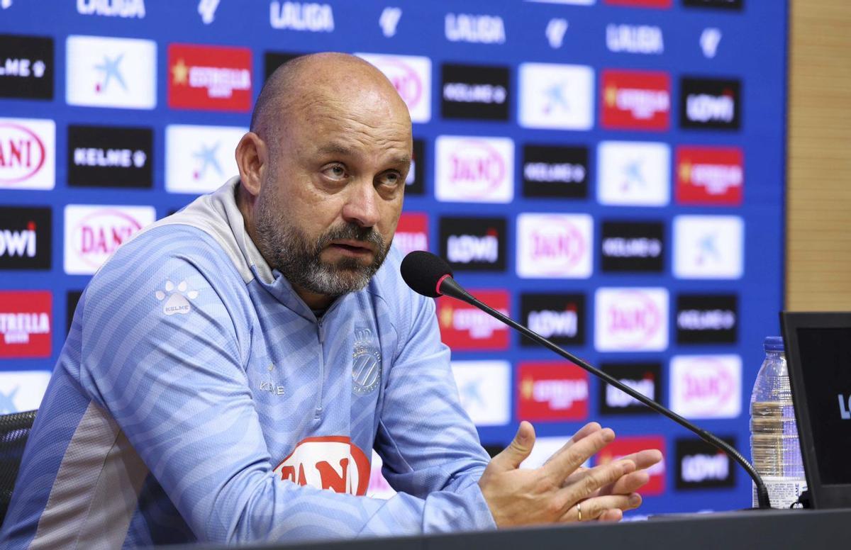 Un Espanyol alleujat busca la salvació a Pamplona