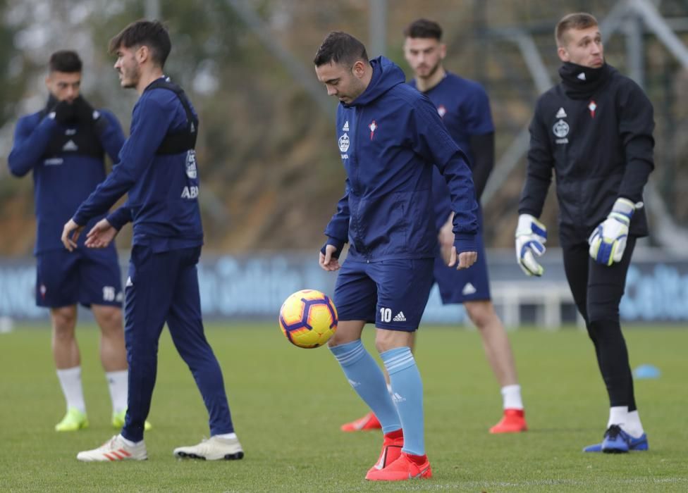 Primer entrenamiento de Hoedt en A Madroa