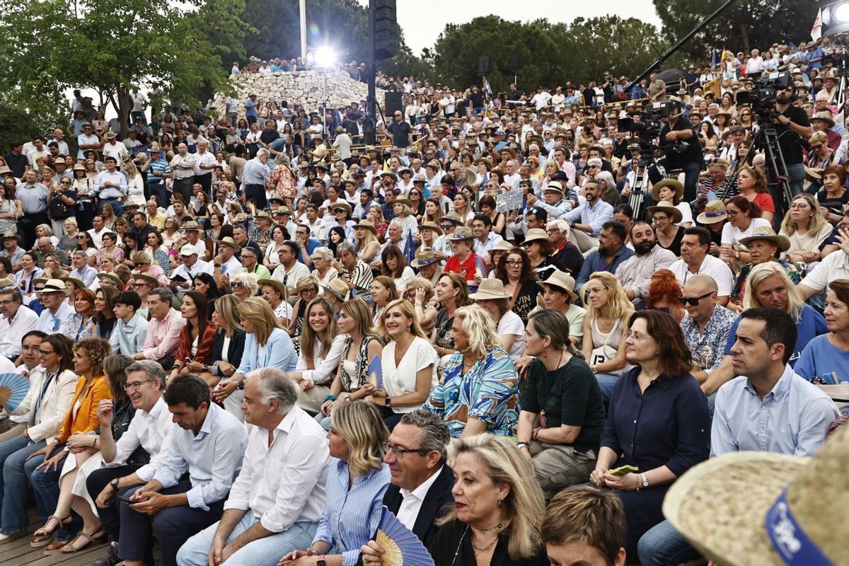 Acto de campaña del PP por las elecciones europeas en el anfiteatro del Parque de Cabecera