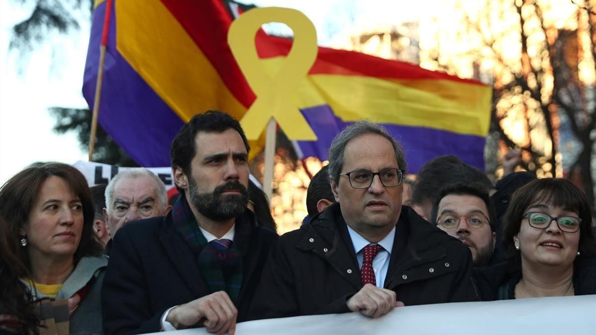 Roger Torrent y Quim Torra, en la manifestación del pasado 12 febrero, en Madrid.