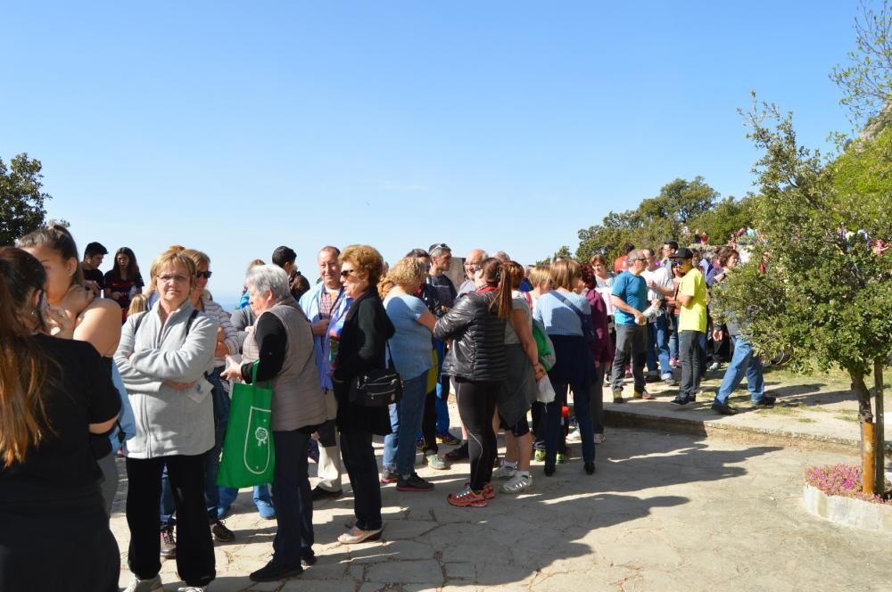 Els berguedans renoven el vot de poble i pugen a Queralt per celebrar Sant Marc