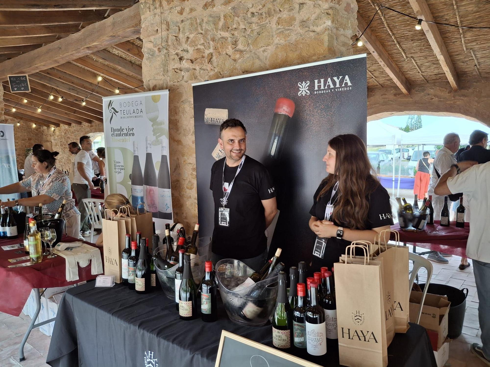 Singulares, de "poble" e insulares: la gran fiesta del vino en el riurau de Jesús Pobre (imágenes)