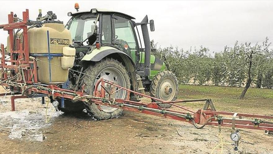 Cooperativas Extremadura inspecciona más de 2.000 equipos de aplicación de fitosanitarios con su servicio ITEAF