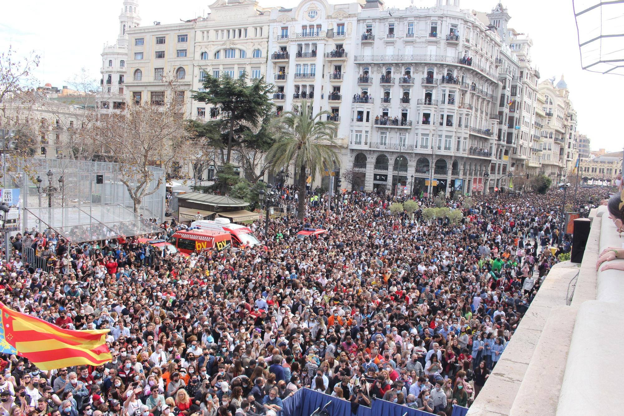 Palco día 12. El mundo (de la corte) en un pañuelo