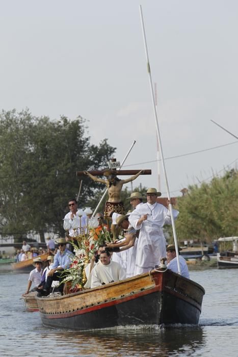 Encuentro de los Cristos de El Palmar, Catarroja, Silla y Massanassa en el Lago de la Albufera