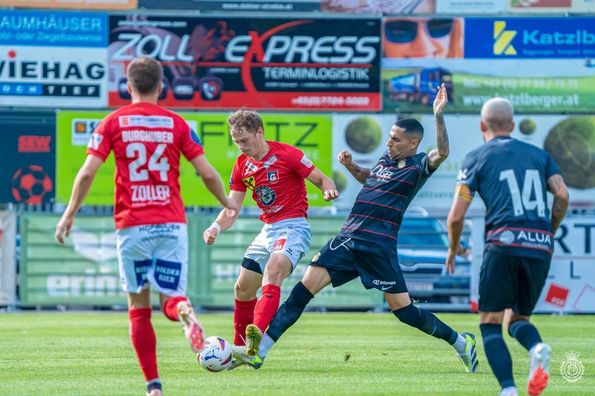 Omar Mascarell, durante el partido.