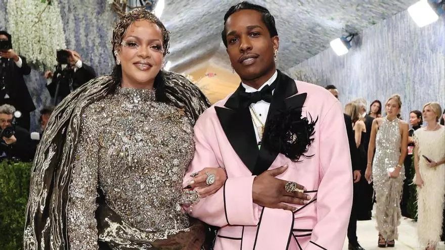 Rihanna (38 años, Barbados) fue el refugio de A$AP Rocky cuando su vida atravesaba el momento más oscuro: "Cuando pierdes a alguien así..."