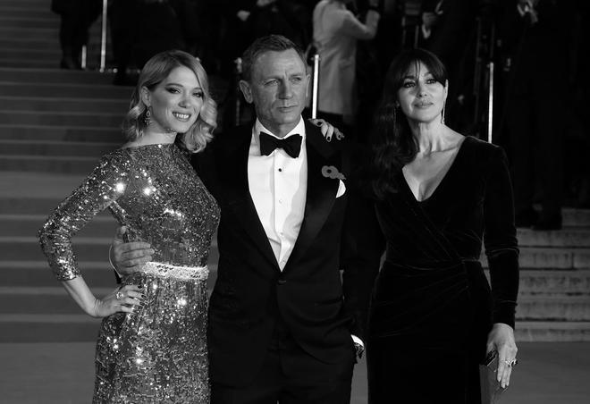 Monica Bellucci, junto a Daniel Graig y Léa Seydoux