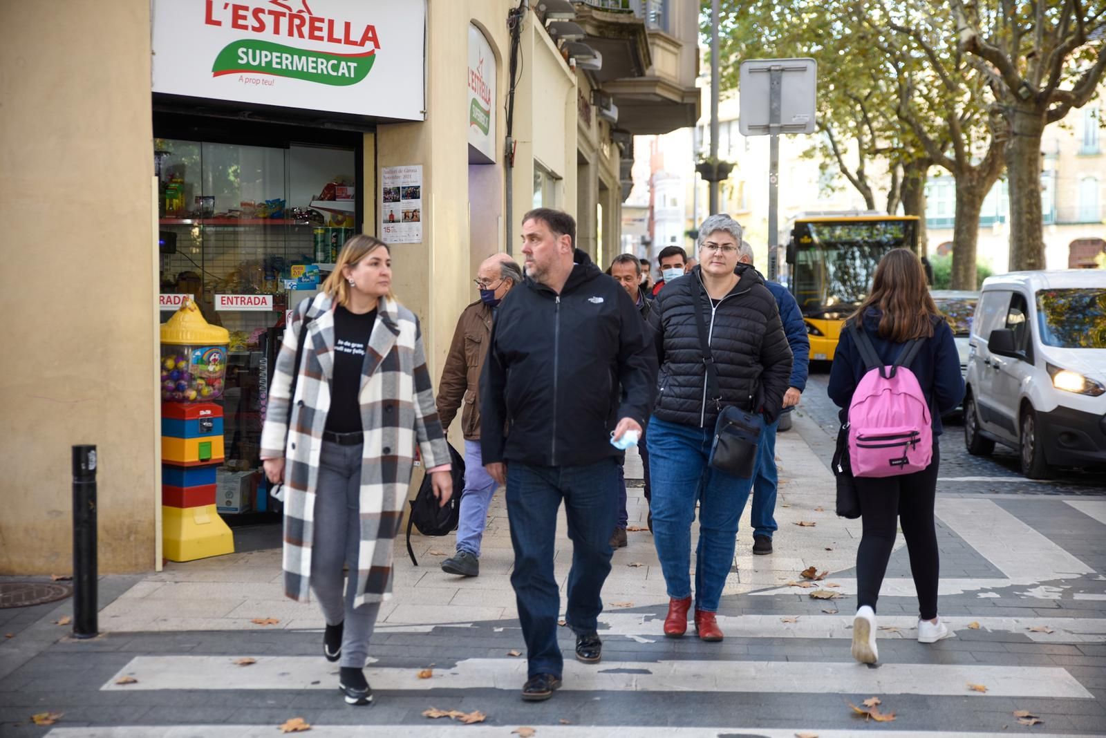 Junqueras visita Figueres per parlar amb botiguers i comerciants