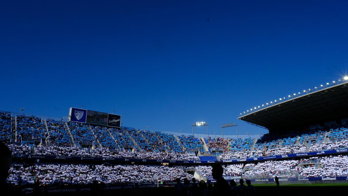El Málaga CF sabrá la próxima semana qué 19 equipos visitarán La Rosaleda en la Primera RFEF 23/24.