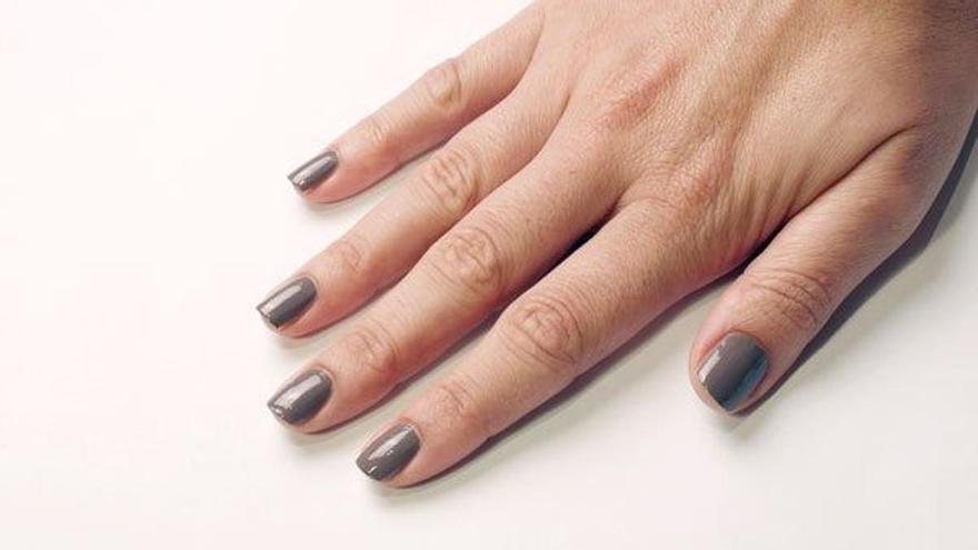 &#039;Stone nails&#039; o uñas efecto piedra: la última tendencia en manicura que arrasa esta primavera-verano