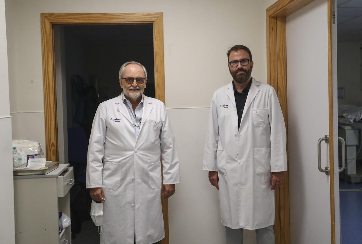 Los doctores Francisco Boronat Tormo y Alberto Budía Alba del Hospital Vithas Valencia Consuelo.