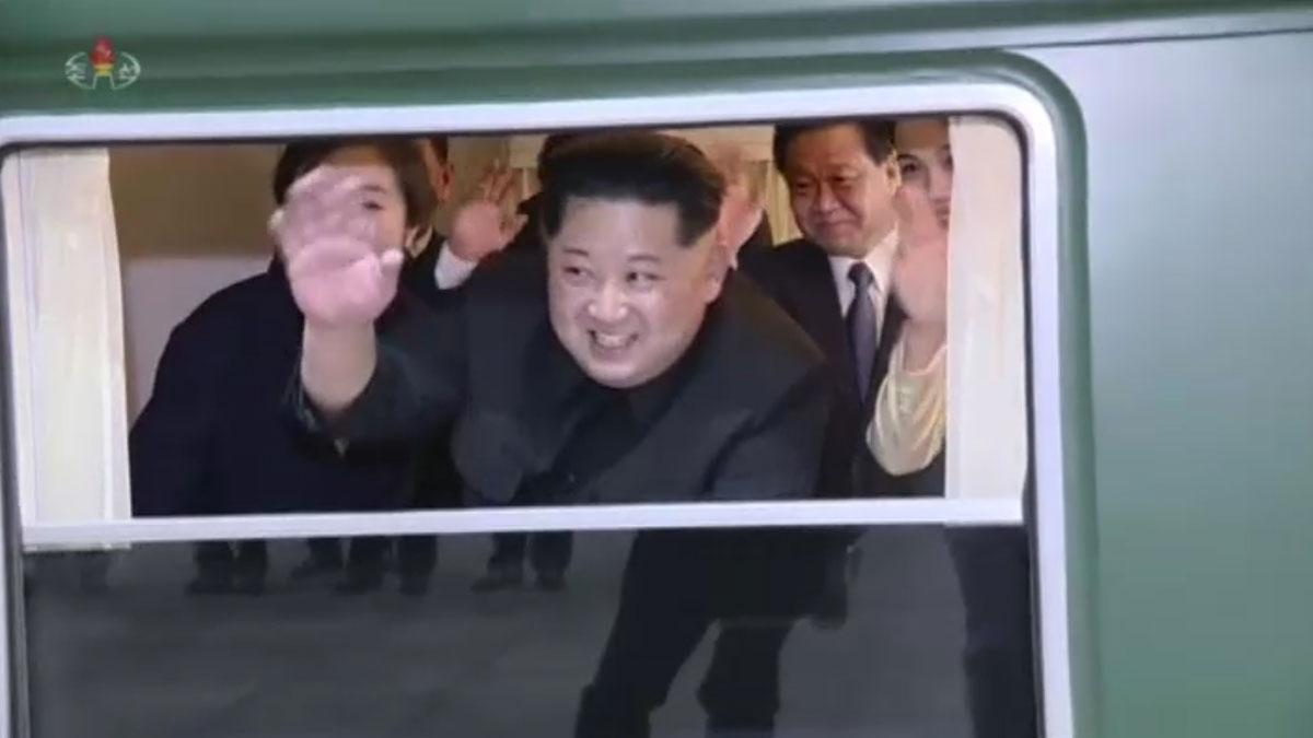 El líder norcoreano Kim Jong Un inaugura su propio tren
