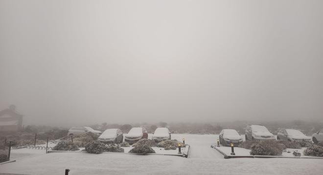 La nieve en el Parque Nacional del Teide por la borrasca Therese, en imágenes