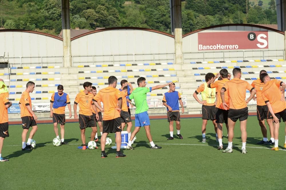 Primer entrenamiento del Caudal Deportivo de Mieres