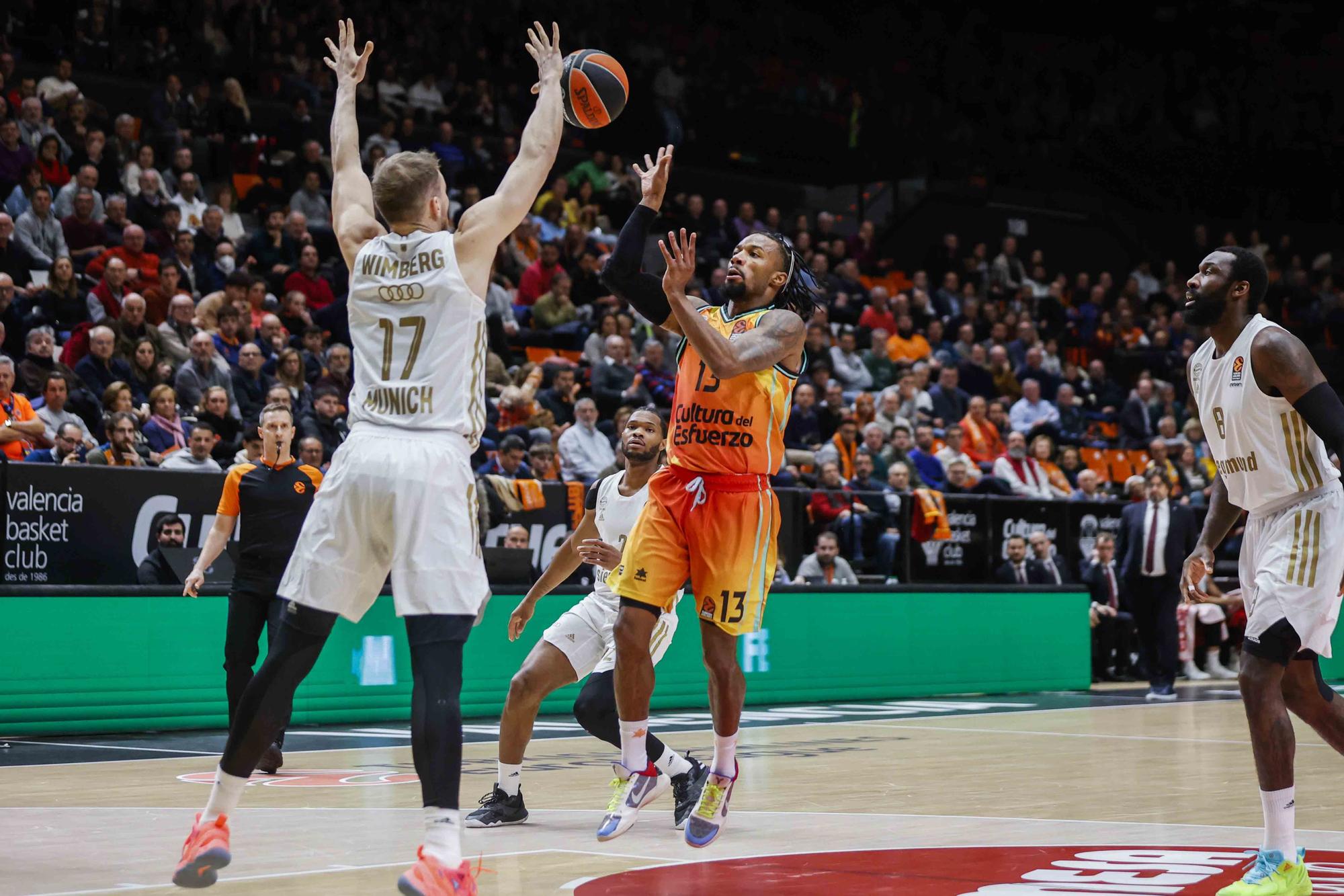 Victoria de Valencia Basket ante el Bayern de Munich