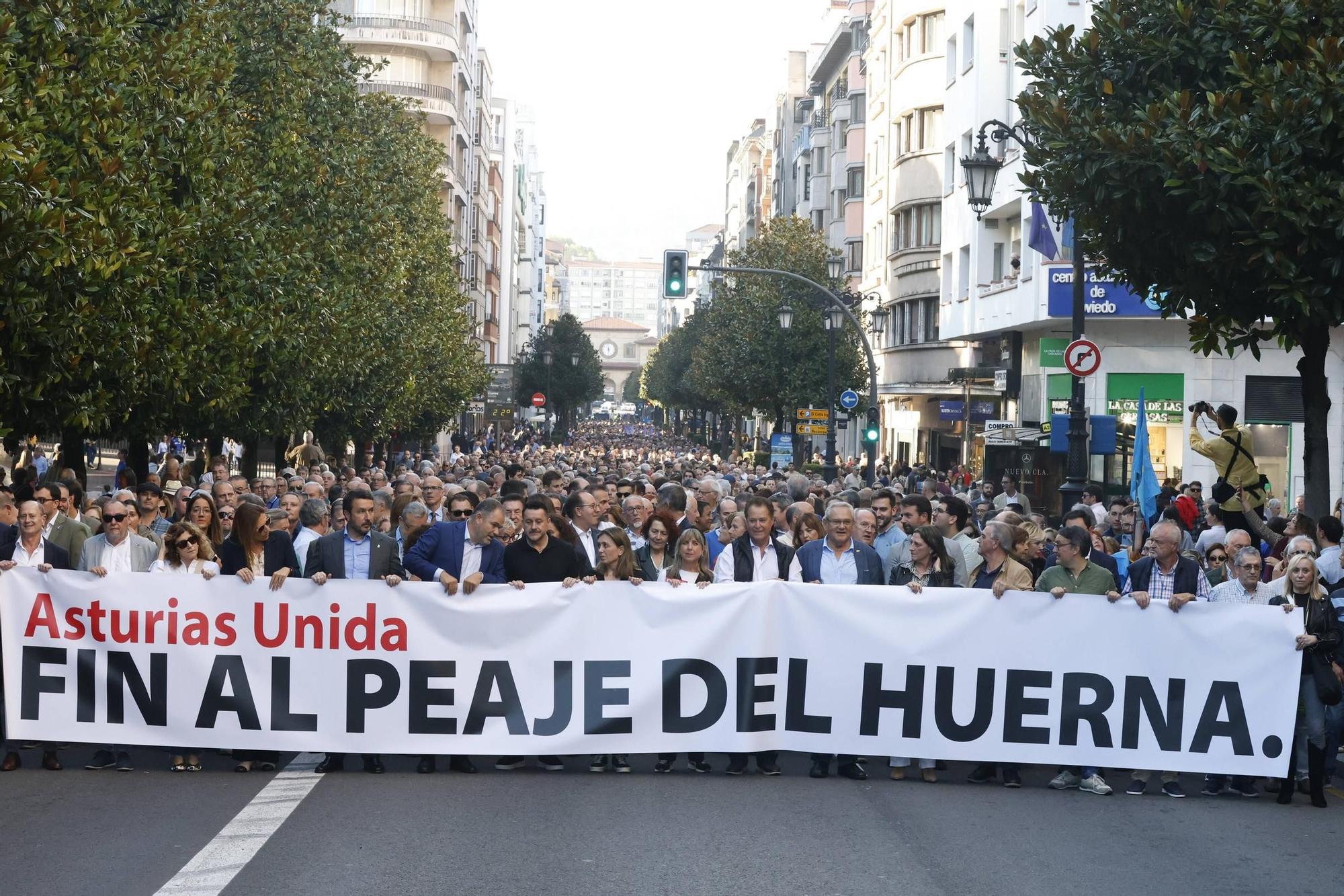 EN IMÁGENES: así fue la gran movilización contra el peaje del Huerna en Asturias