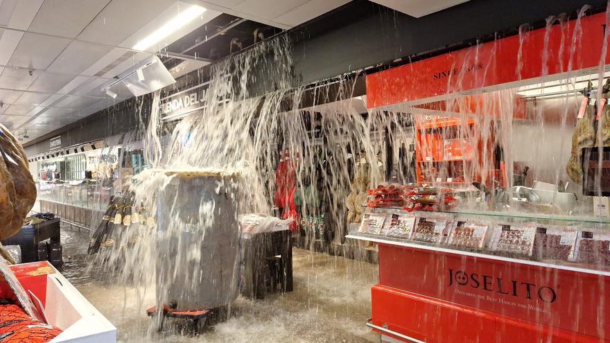 Decenas de jamones &#039;Joselito&#039; quedan pasados por agua en el Corte Inglés de Málaga