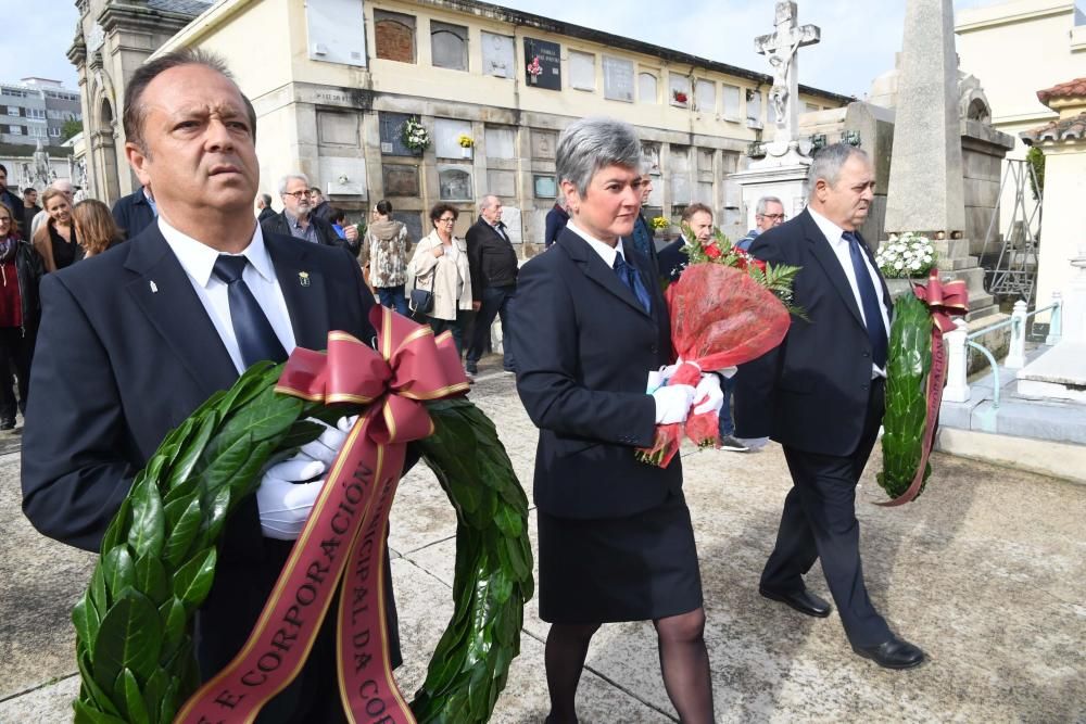 Ofrenda floral en San Amaro por el Día Difuntos