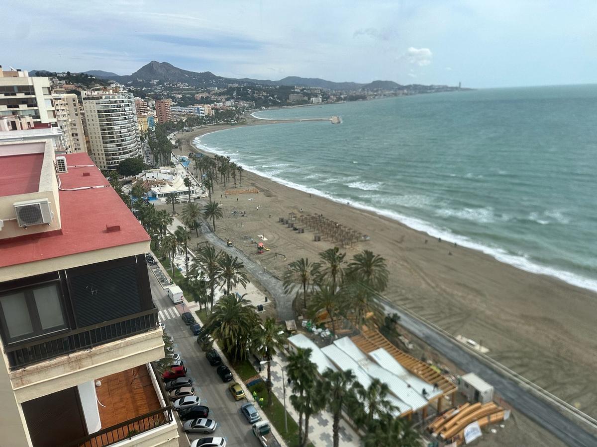Vista aérea de la pista para camiones en la playa de La Malagueta, esta semana.