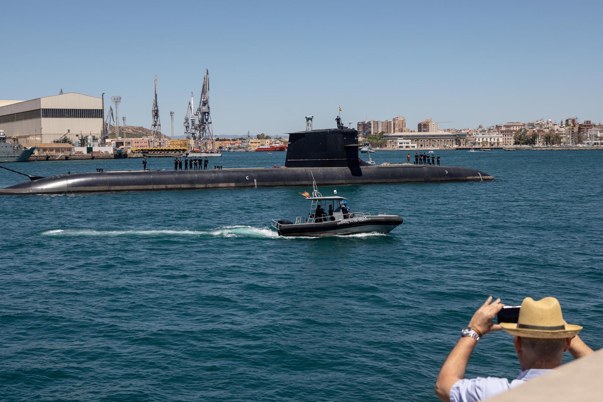 El submarino Isaac Peral comienza las pruebas de navegación en las aguas de Escombreras