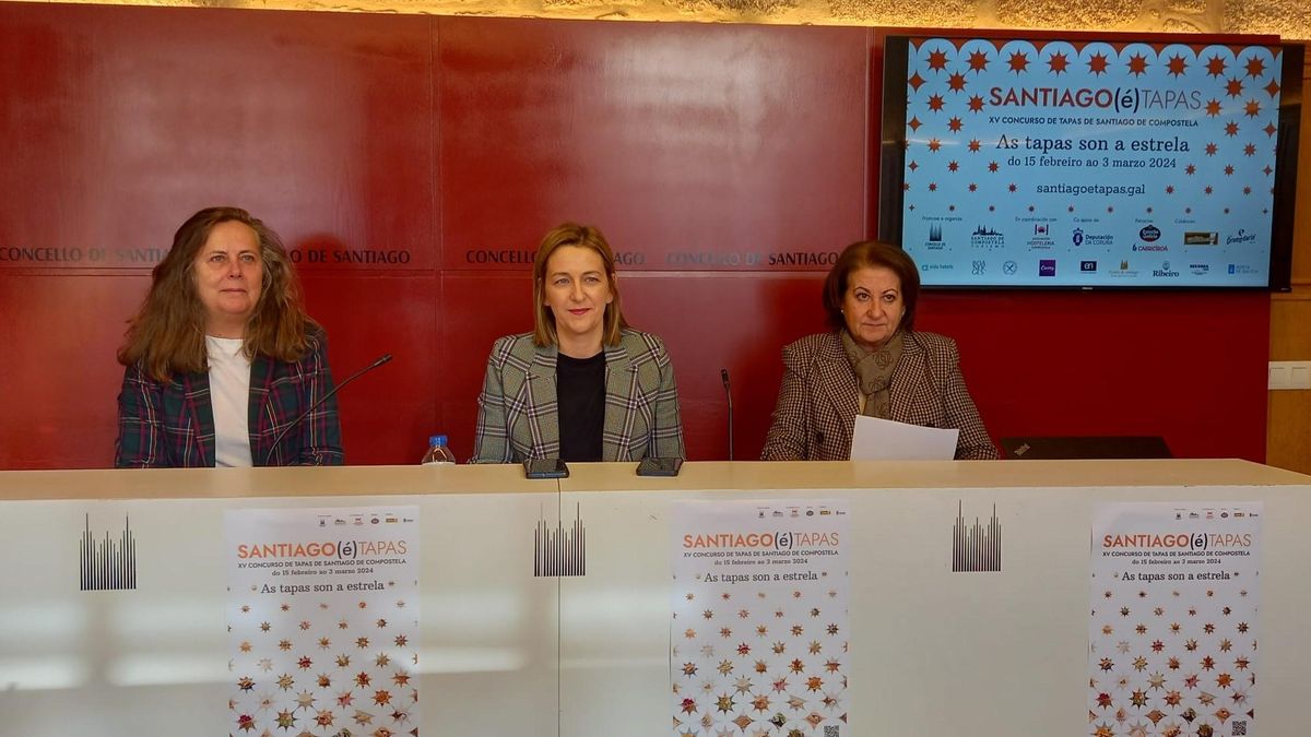 Flavia Ramil, Miriam Louzao e Sara Santos na presentación da campaña de divulgación do Santiago (é) tapas.