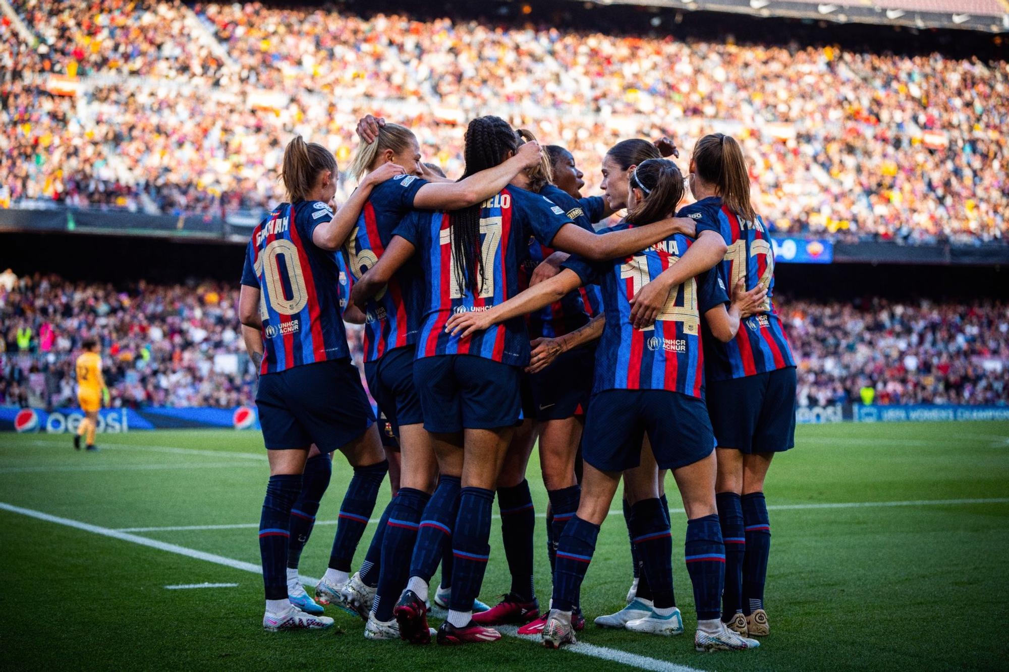 Las jugadoras del Barça durante un partido en el Camp Nou