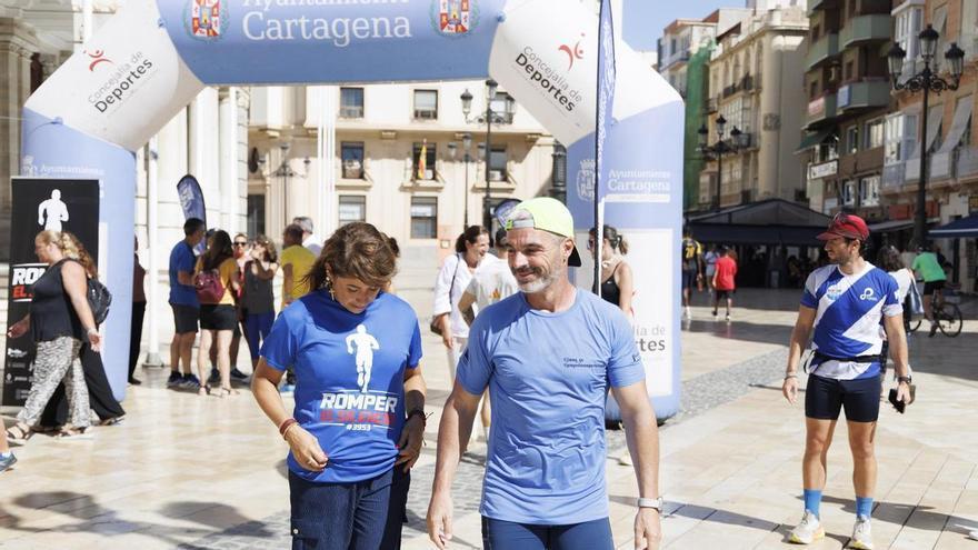 3.953 kilómetros en homenaje a los fallecidos por suicidio pasa por A Coruña: "Estamos seguros de que estamos haciendo lo correcto"