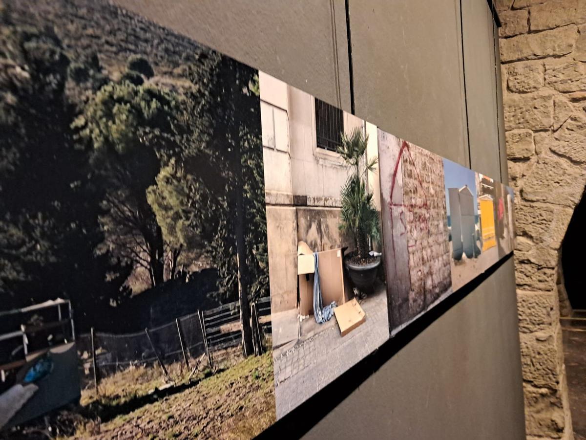 Manresa inaugura l'exposició "Aixopluc" a la Plana