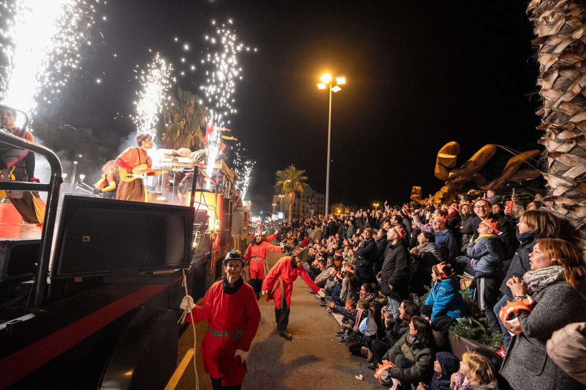 La cabalgata de reyes magos en Barcelona