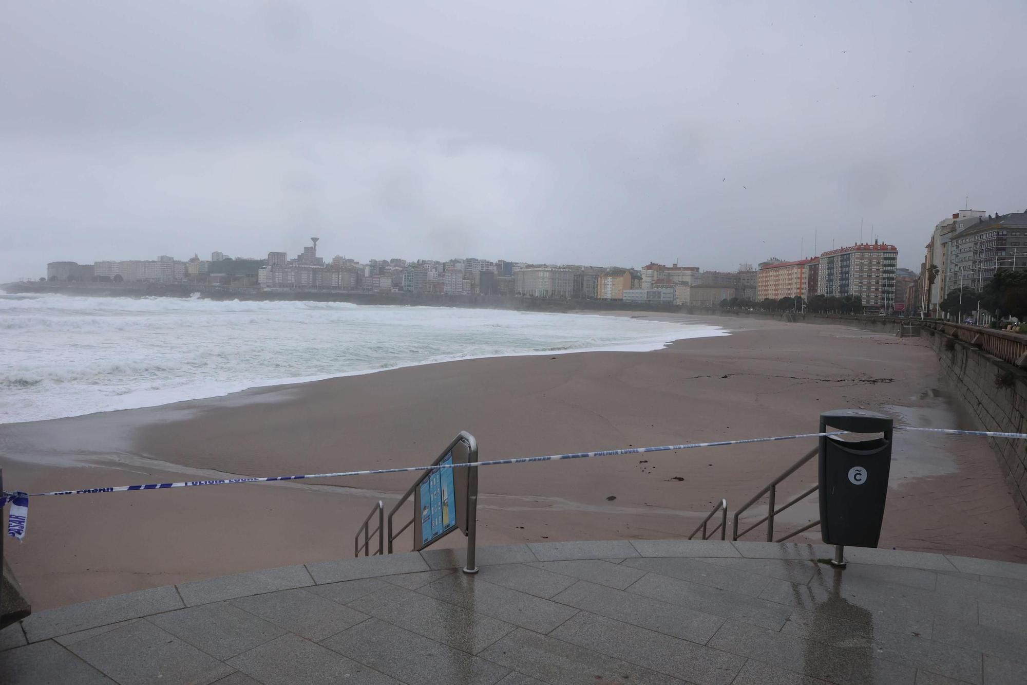 Alerta roja en el mar en A Coruña