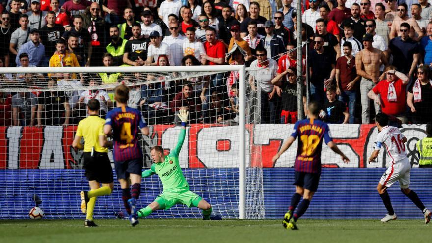 El Barça derrota el Sevilla amb tres gols de Messi