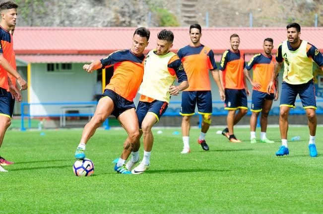 Entrenamienro de la UD Las Palmas previo a la ...