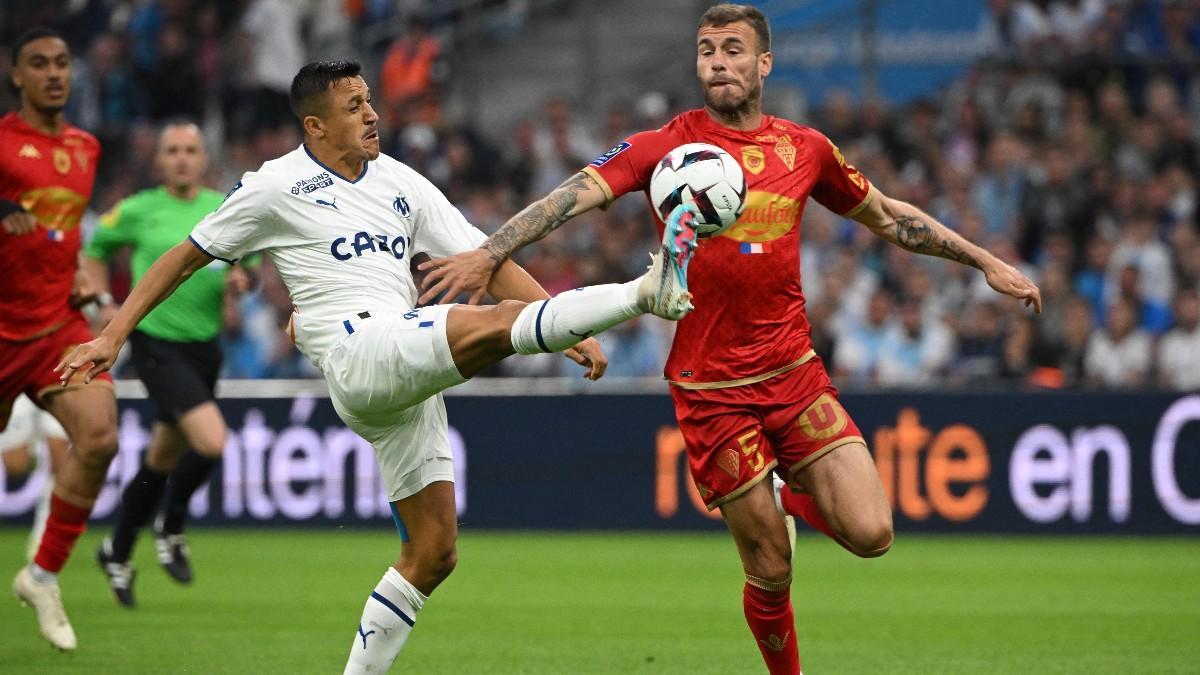 Alexis, durante el partido contra el Angers