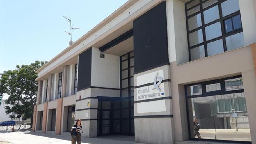 Las dependencias de Canal Extremadura se trasladan a la antigua sede de Acorex