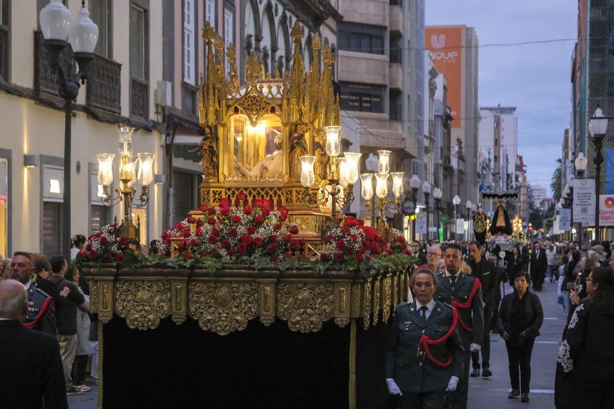 Procesión Magna Interparroquial de 2025.