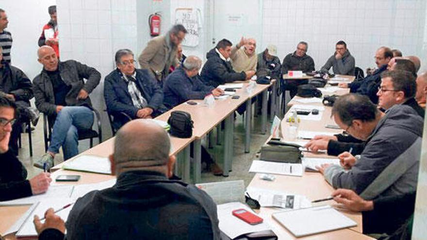 Imagen del comité de empresa en una anterior reunión.