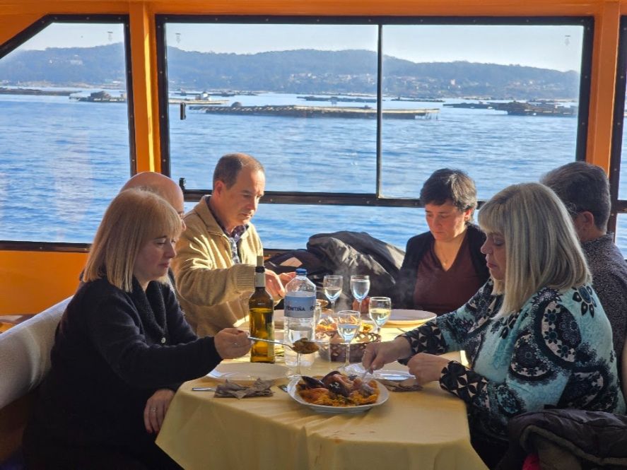 Así se despidió el año en el catamarán restaurante Fly Delfín, de Cruceros do Ulla Turimares.