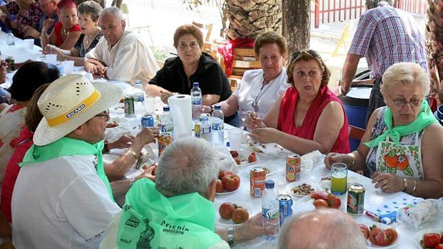 De convivencia con el poeta