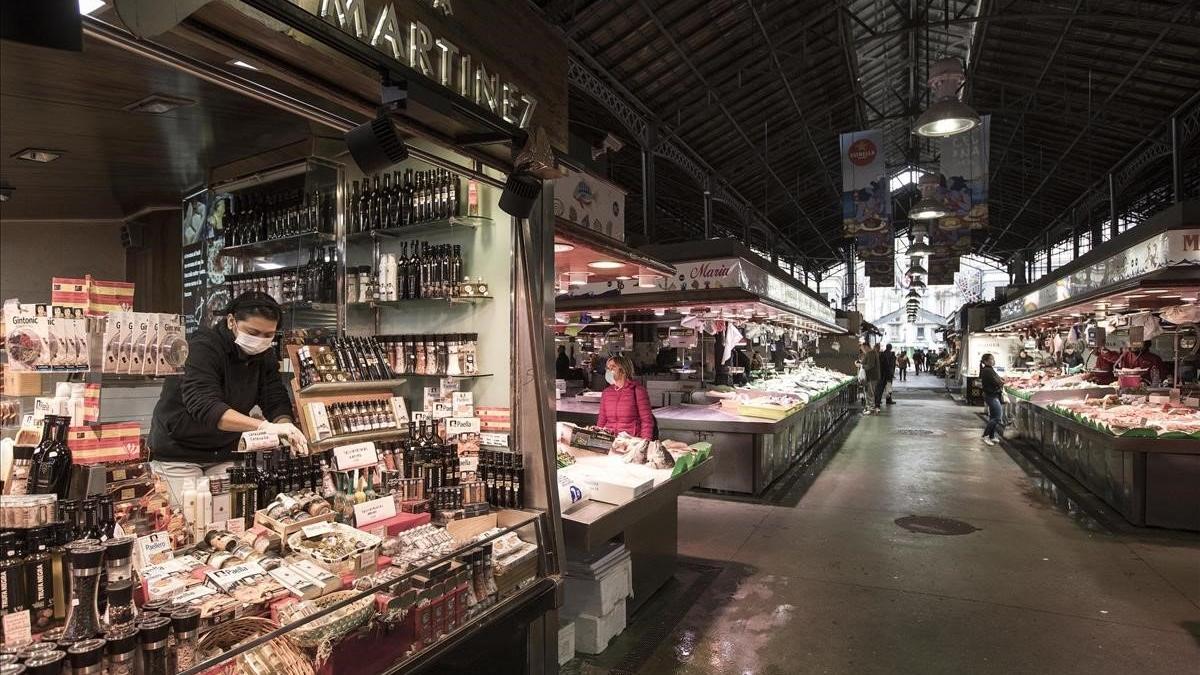 El mercado de la Boqueria, vacío por el coronavirus