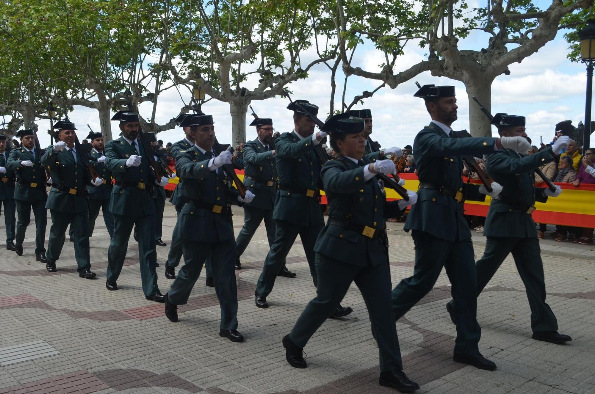GALERÍA | Así celebra la Guardia Civil su 180 aniversario en Benavente