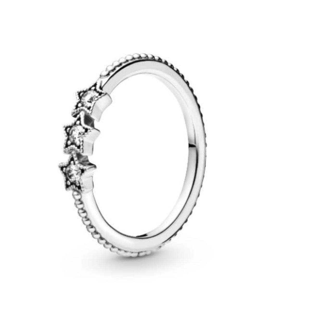 Anillo con estrellitas