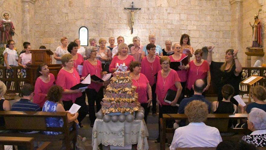 La coral Veus Blanques de Vila-sacra celebra 25 anys amb un «emotiu retrobament»