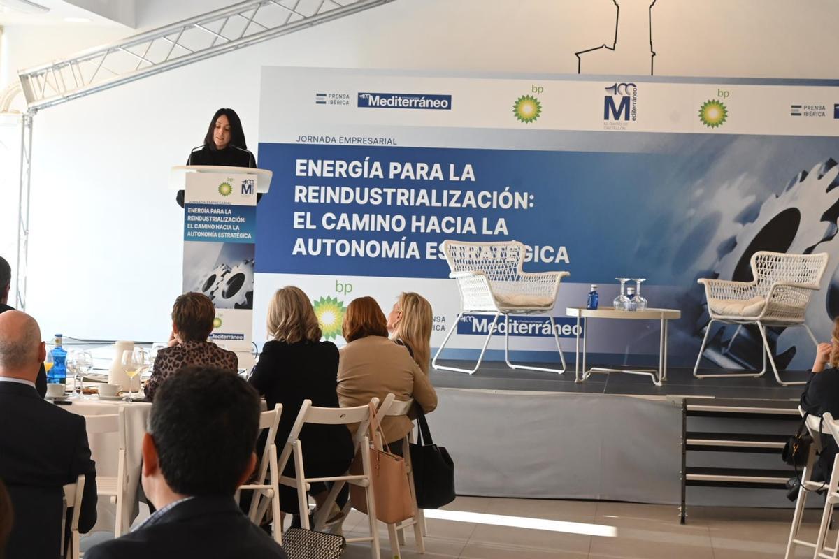 La secretaria de Estado de Industria se ha dirigido a un nutrido auditorio en el Moll de Costa.