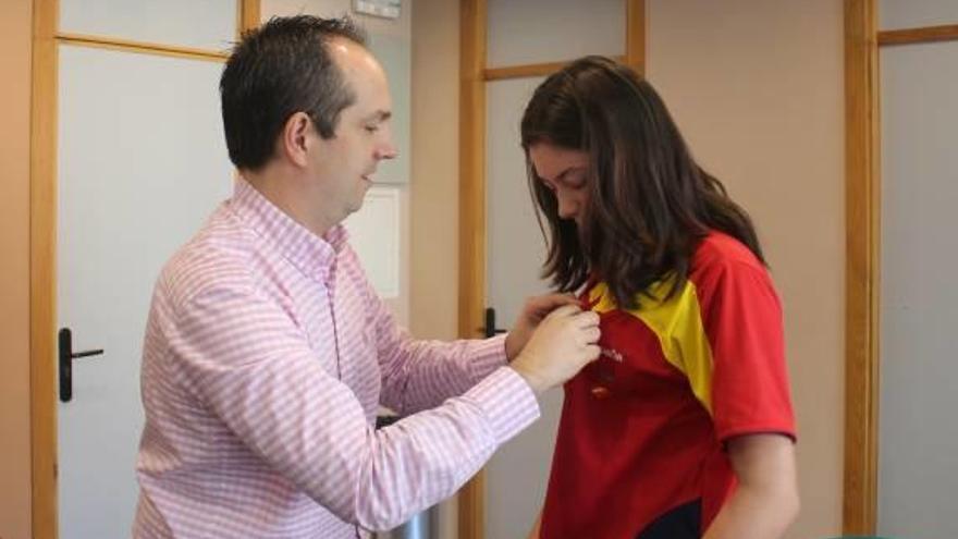 Una nadadora de Aldaia logra un bronce en el mundial  y un doble récord de España