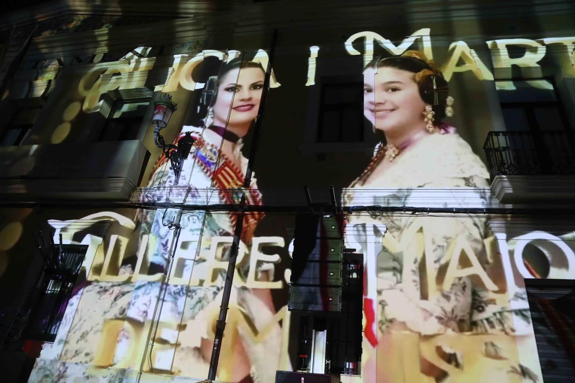 Holograma de las Falleras Mayores de Manises durante la Crida.