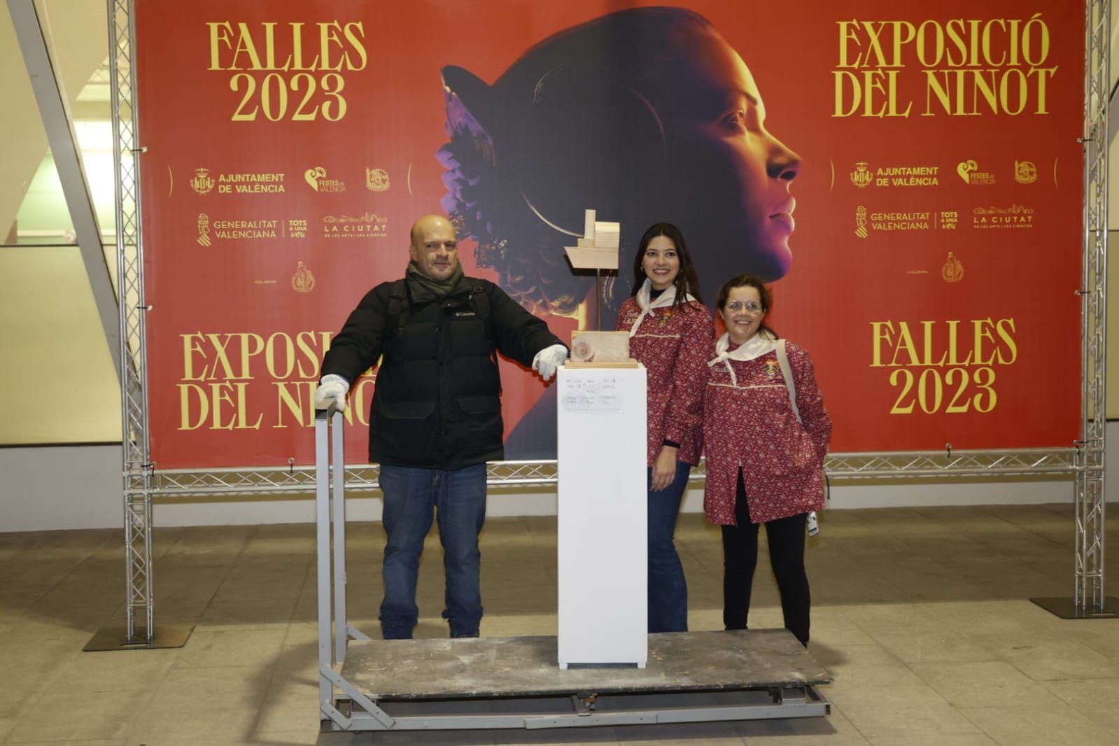 Fallas 2023 | Entrega de Ninots a la Exposición (sesión lunes por la tarde)