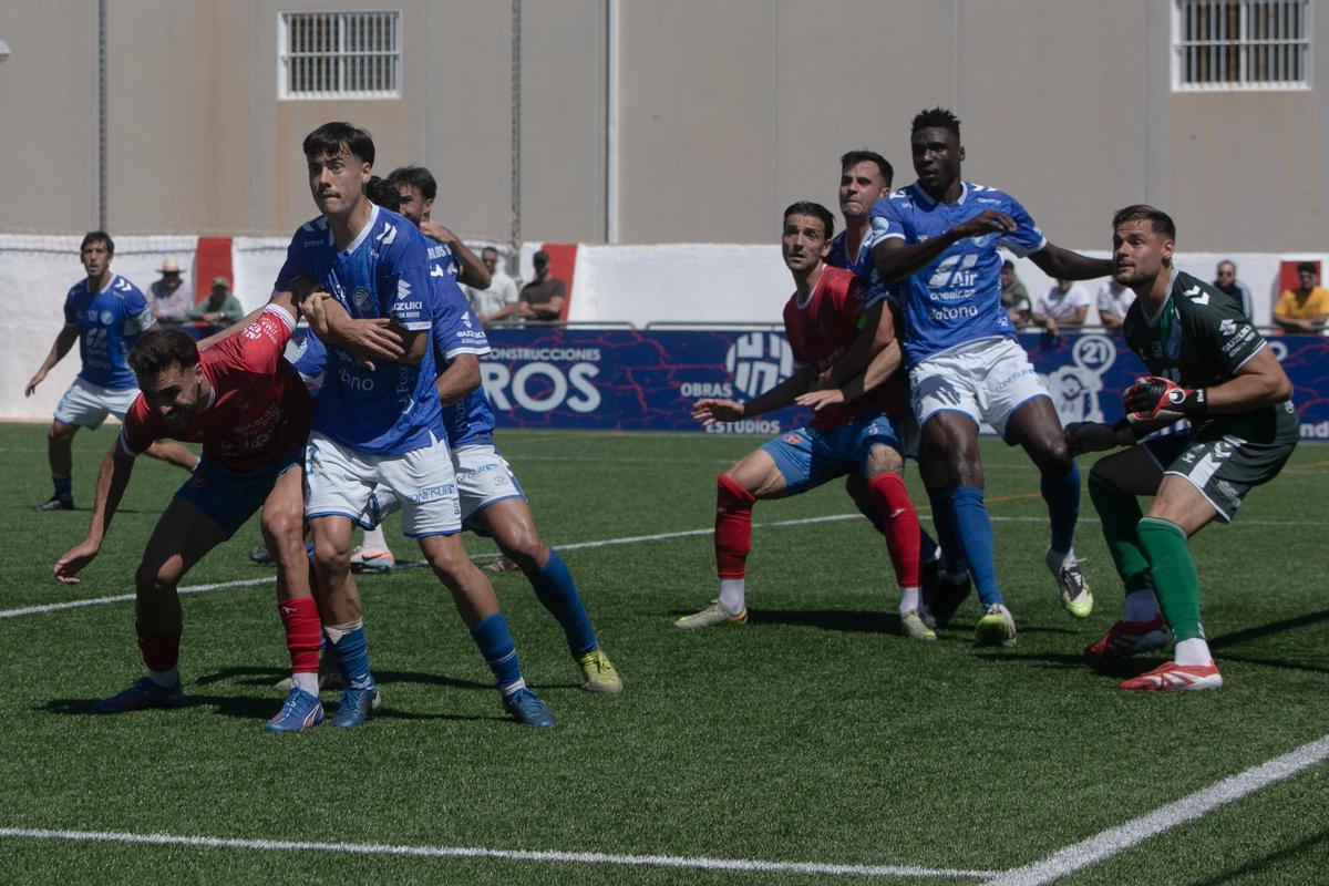 El partido entre la Deportiva Minera y el Xerez Deportivo, en imágenes