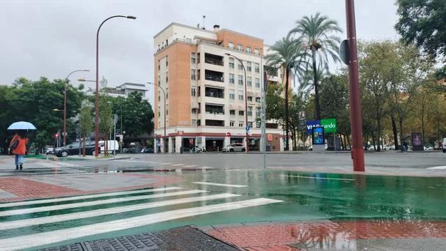Confluencia de la avenida San Francisco Javier con Ramón y Cajal.